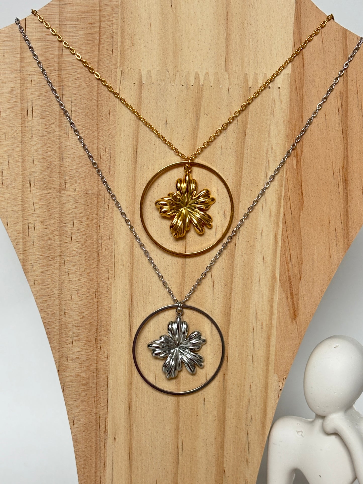 Collier tout fleur