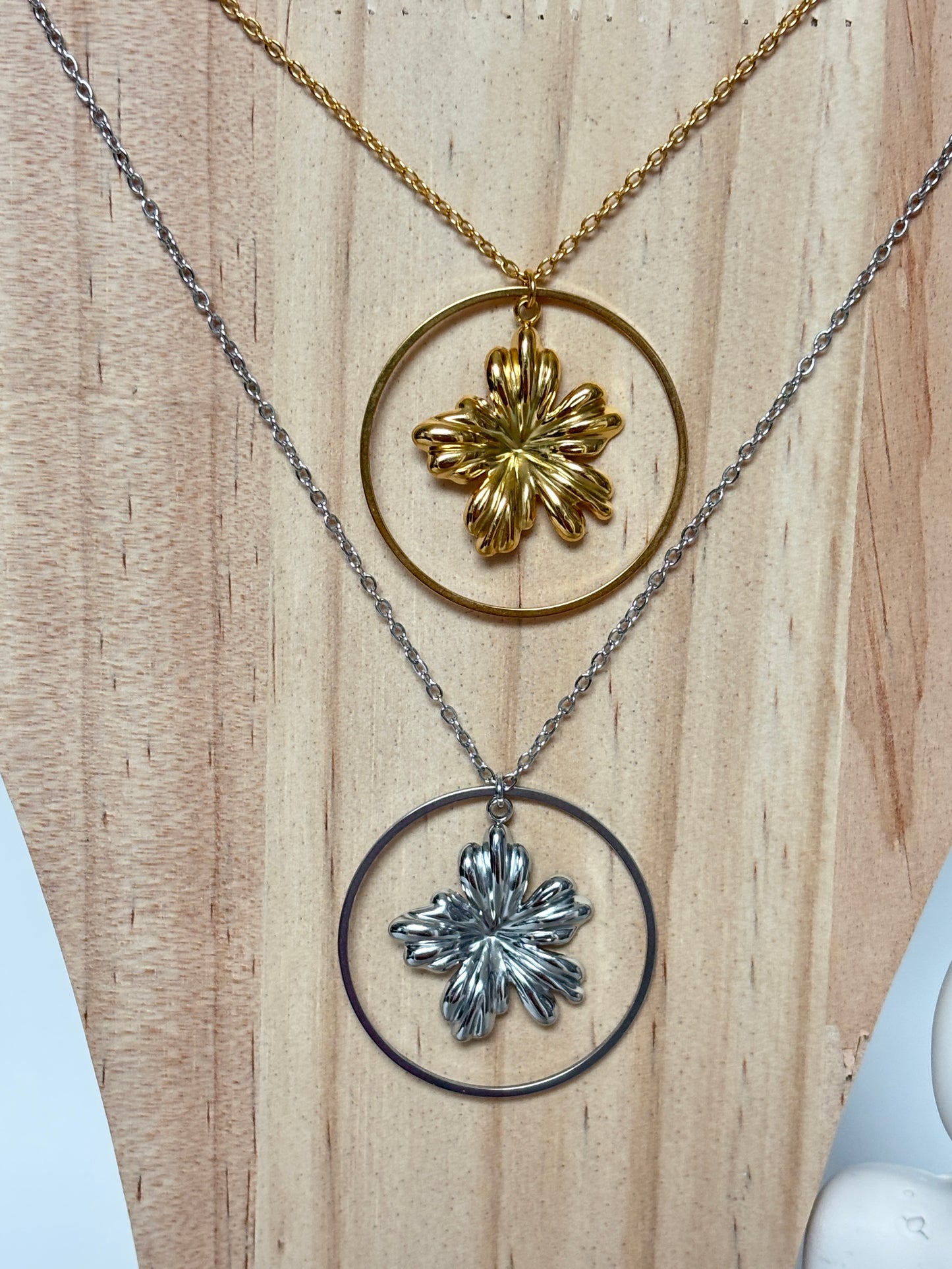 Collier tout fleur
