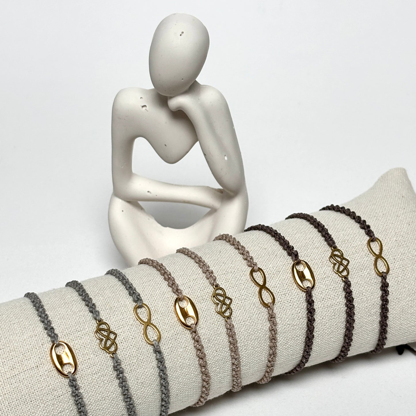 Bracelet tressé noué