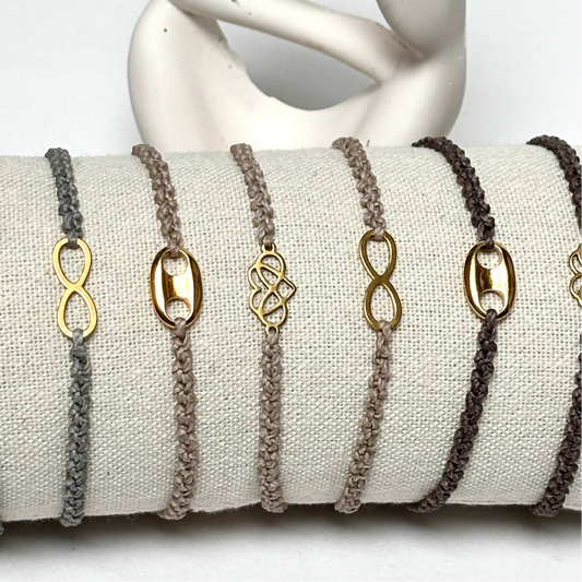 Bracelet tressé noué