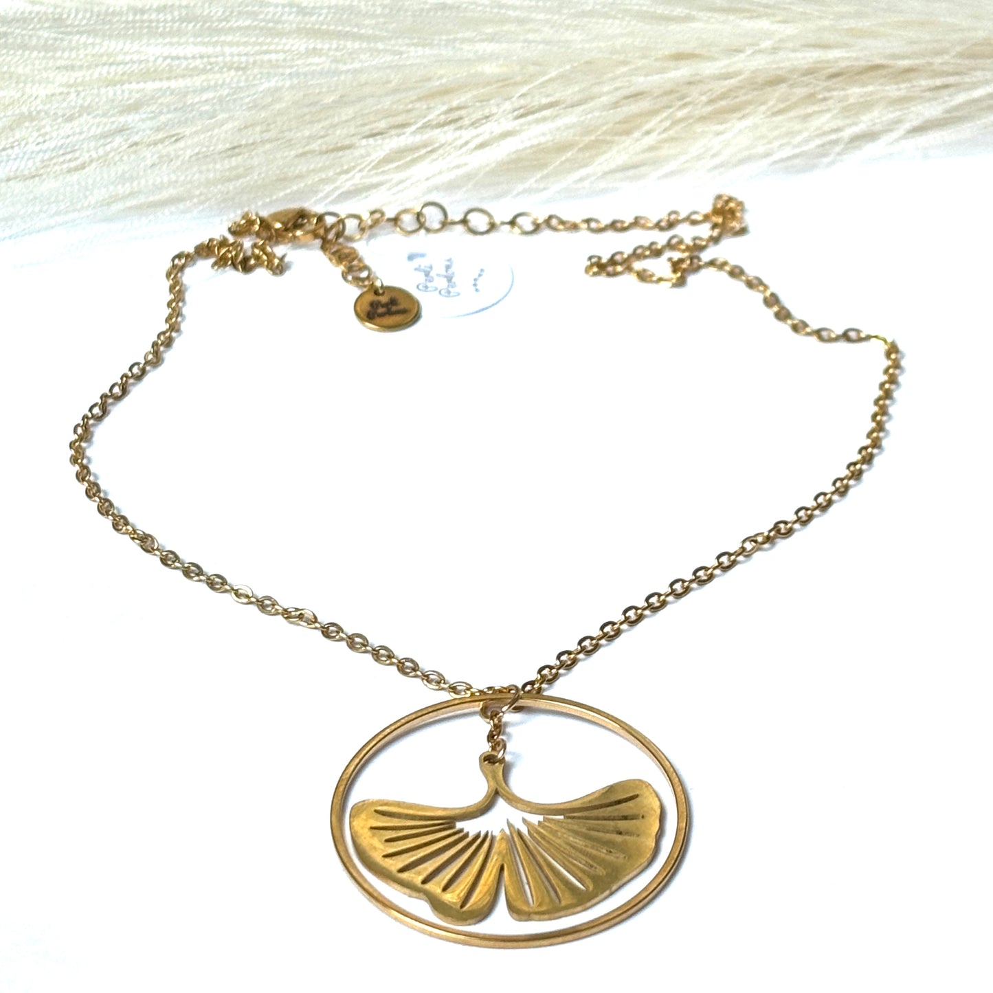 Collier Ginkgo encerclé