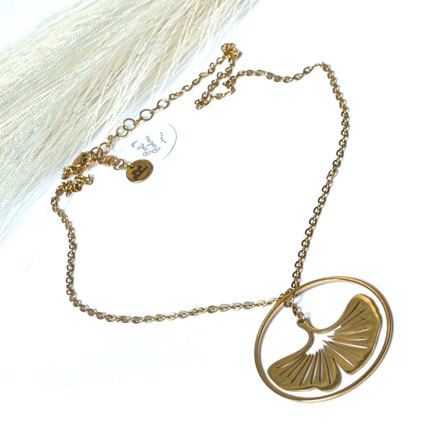 Collier Ginkgo encerclé