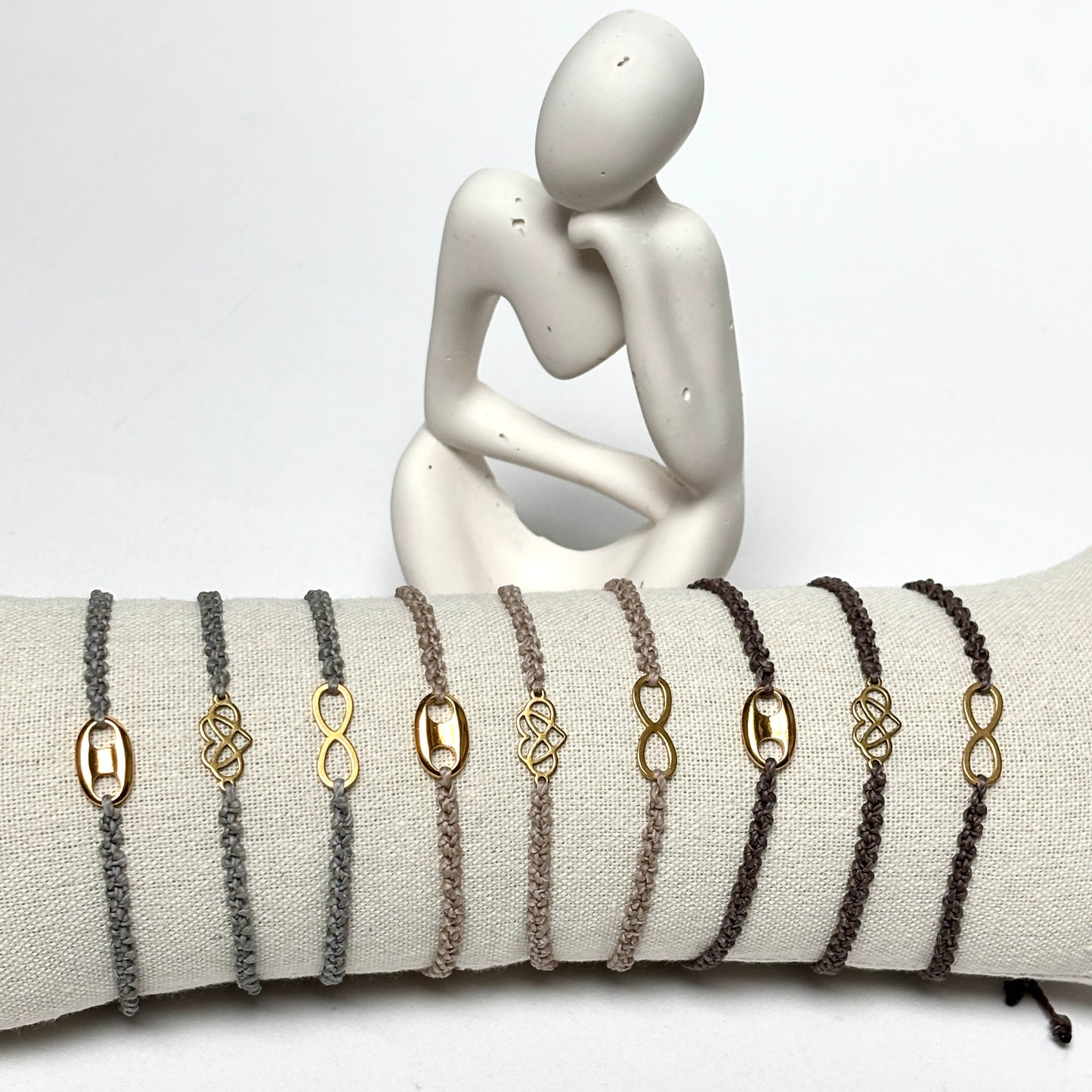 Bracelet tressé noué